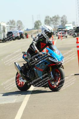 media/Sep-20-2025-TrackDaz (Sat) [[27f0cde673]]/Around the Pits/